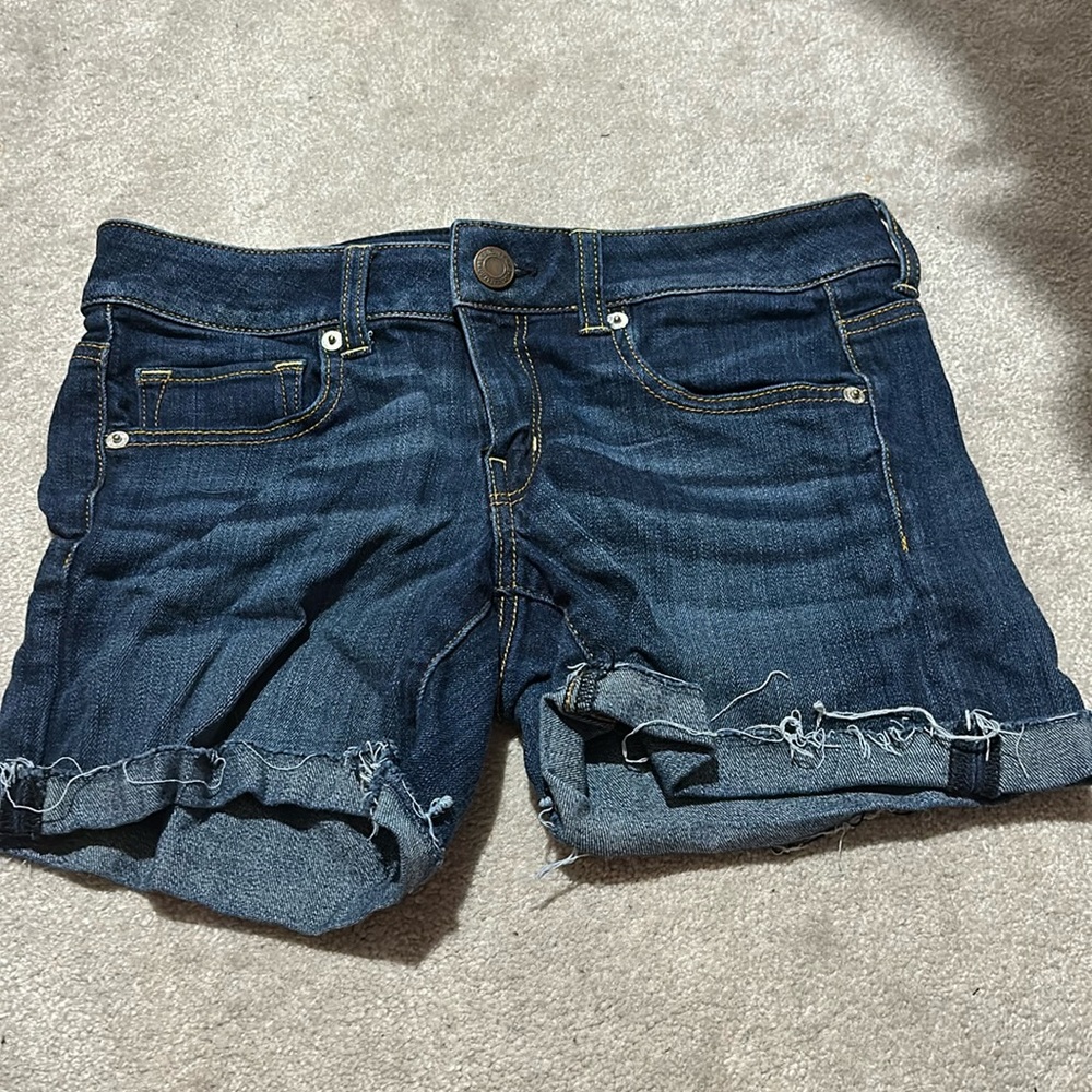 American Eagle size 6 super stretch dark denim shorts, perfect used condition